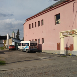 Parkoviště u PIZZERIA & RISTORANTE ATOLLO (PŘÍBRAM)