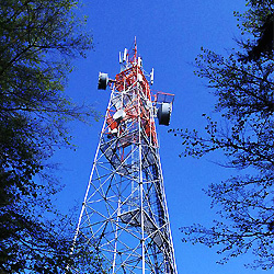 Štěrbina, 753 m (vrchol, GSM vysílač)